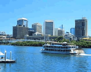 7 Night Stay at your Choice of Hawaiian Island Resorts with Roundtrip Air from the US!