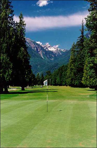 7 Night Stay at your Choice of Hawaiian Island Resorts with Roundtrip Air from the US   CARNIVAL CRUISE! WOW!